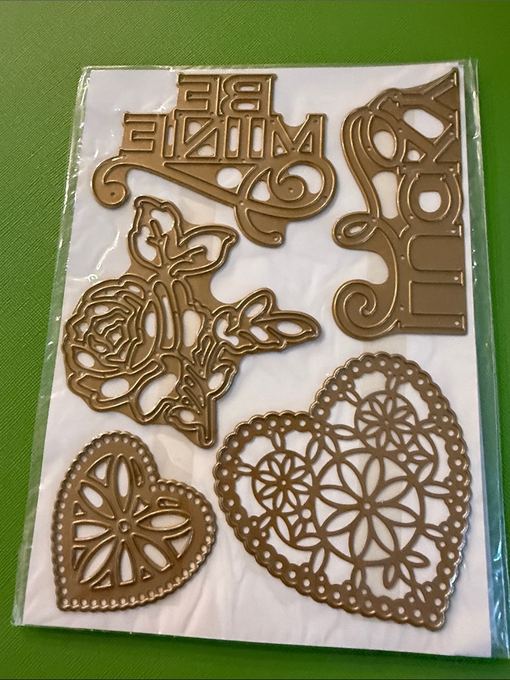 Anna Griffin Valentines Die Cut Set